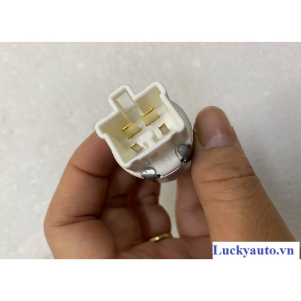 Công tắc chân phanh xe Lexus IS_ 84340- 47020